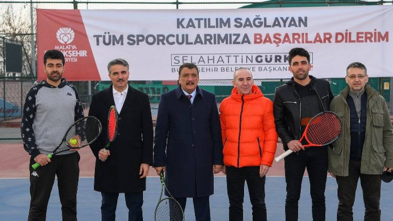 Malatya Kayısı Çiçeği Şenlikleri başladı