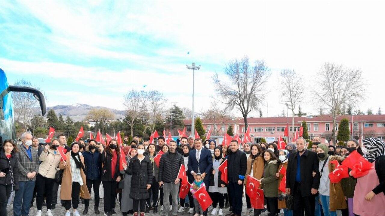 Malatyalı 44 öğrenci Çanakkale'ye uğurlandı 