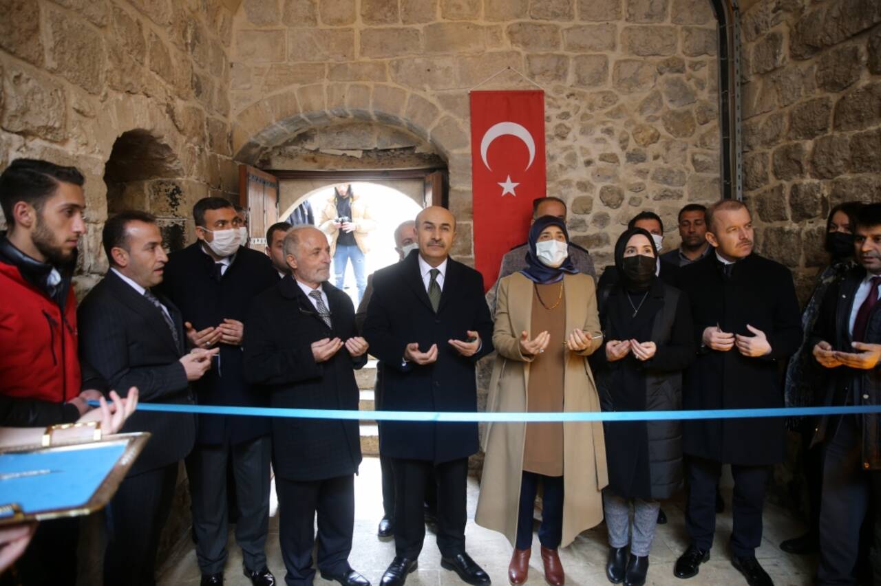 Mardin'de "Dualı Gömlekler" sergisi açıldı