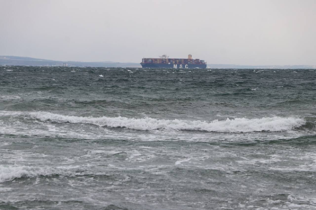 Marmara Denizi'nde poyraz etkisini sürdürüyor