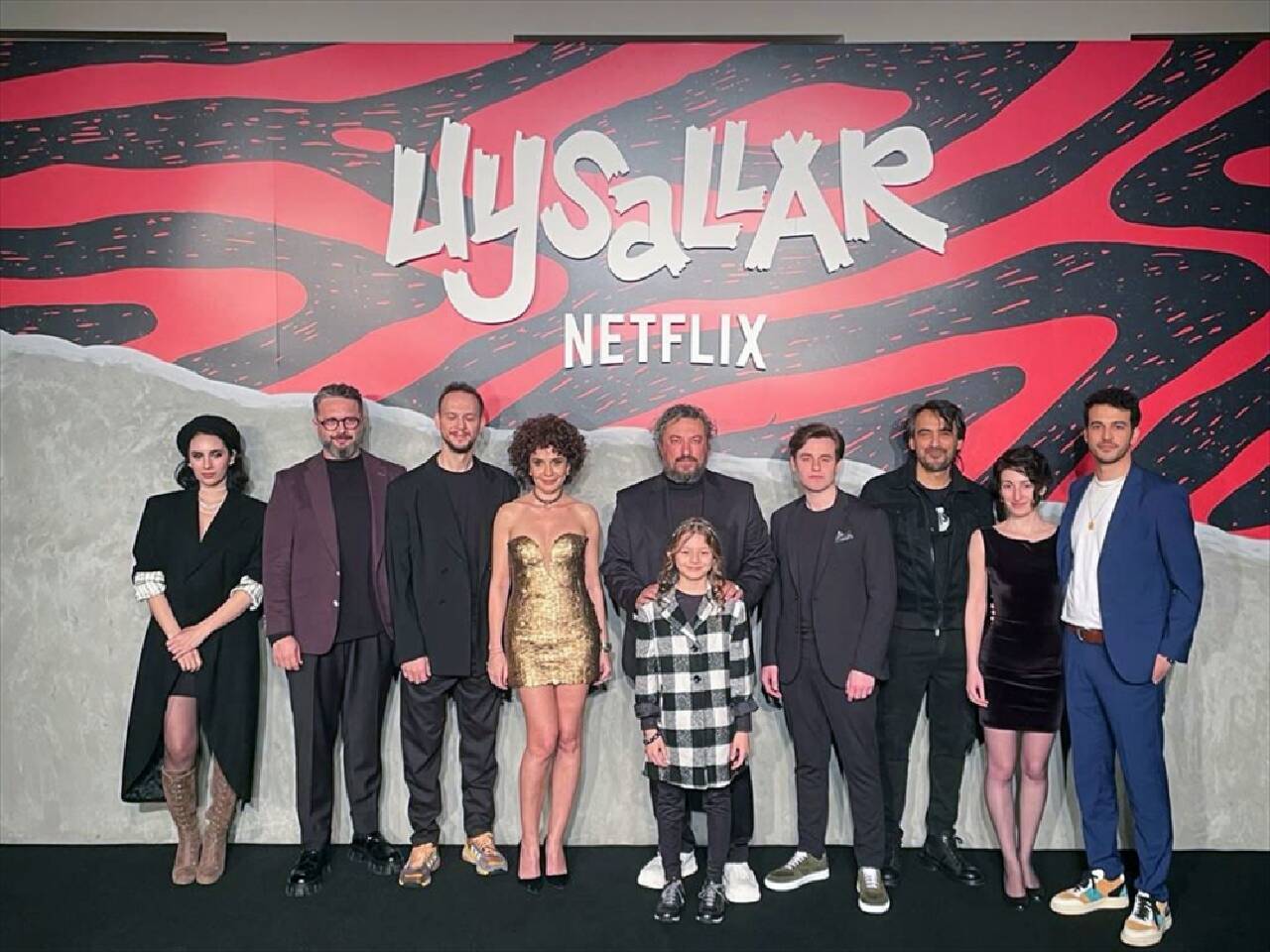 Netflix'in yeni dizisi  "Uysallar"ın özel gösterimi Atlas Sineması'nda gerçekleşti