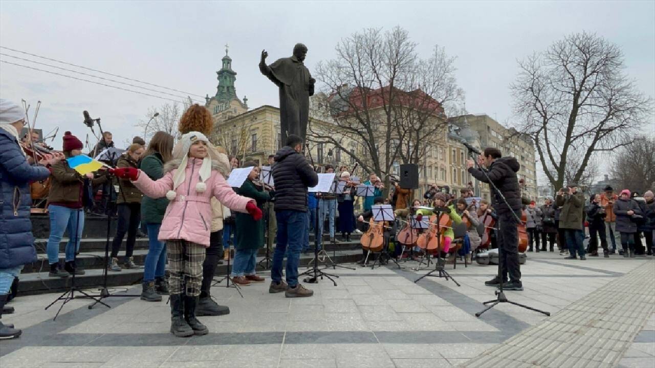 Rusya'nın saldırıları Lviv’de konserlerle protesto edildi