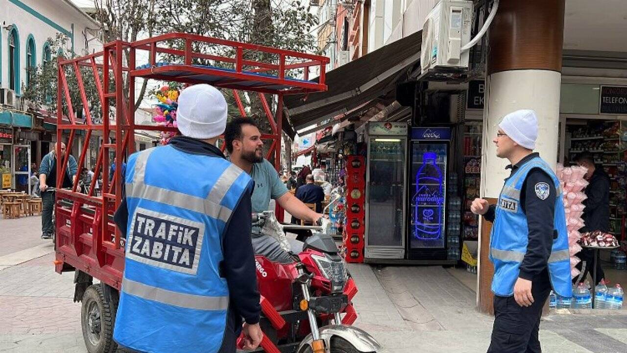 Sakarya Hedef Çark Caddesi’nde denetimler başladı 