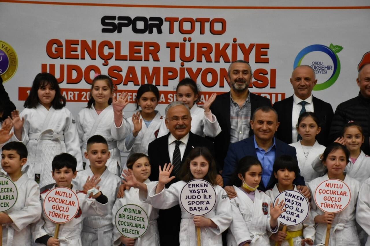 Spor Toto Gençler Türkiye Judo Şampiyonası'nın açılış seremonisi yapıldı