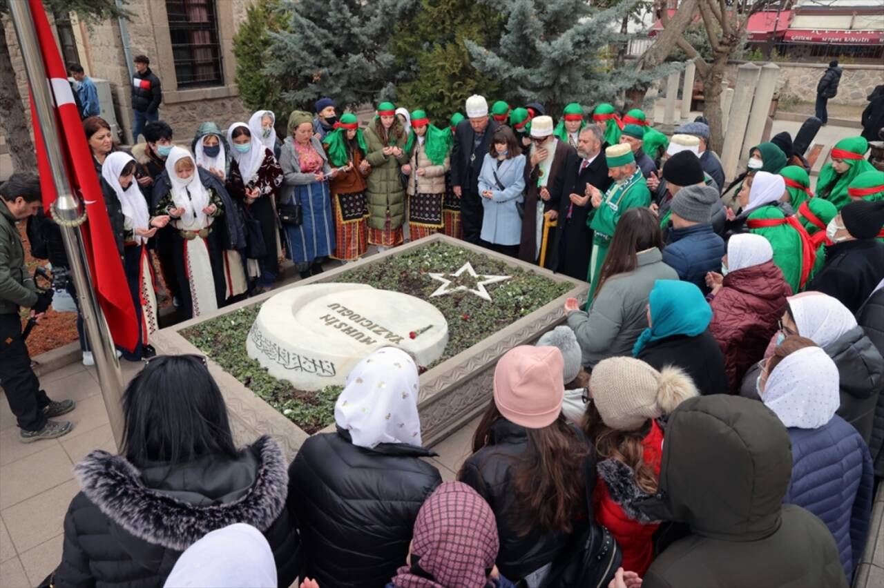 Türkmen Alevi Bektaşi Vakfı üyelerinden Mehmet Akif Ersoy Müze Evi'ne ziyaret