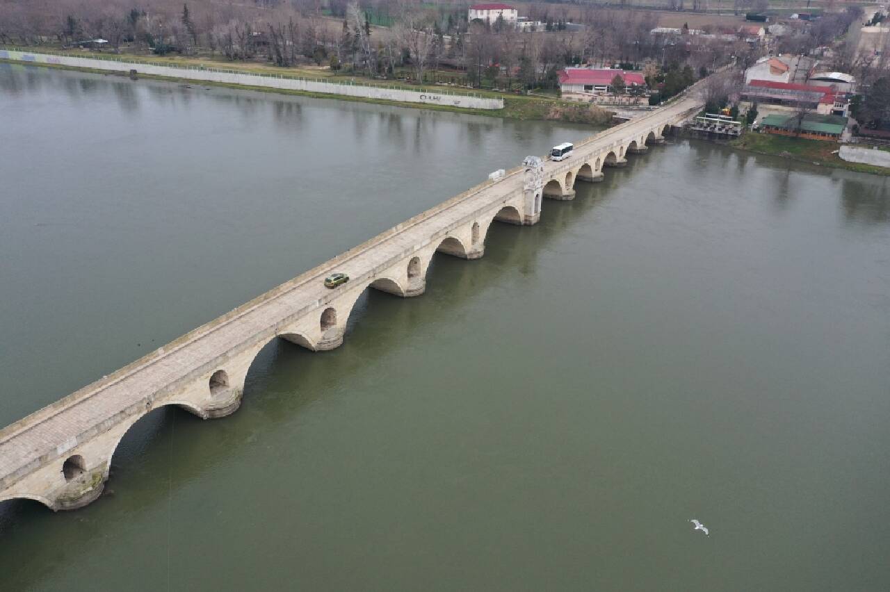 Yazın kuruma noktasına gelen Meriç ve Tunca nehirleri kış yağışlarıyla yatağını doldurdu