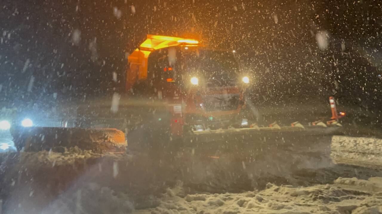 Zonguldak-İstanbul kara yolunda kar yağışı ulaşımı aksatıyor