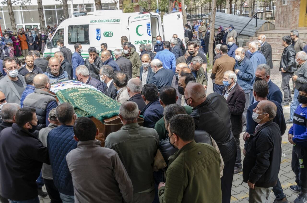 Ankara'da trafik kazasında yaralanan öğrenci, tedavi gördüğü hastanede yaşamını yitirdi