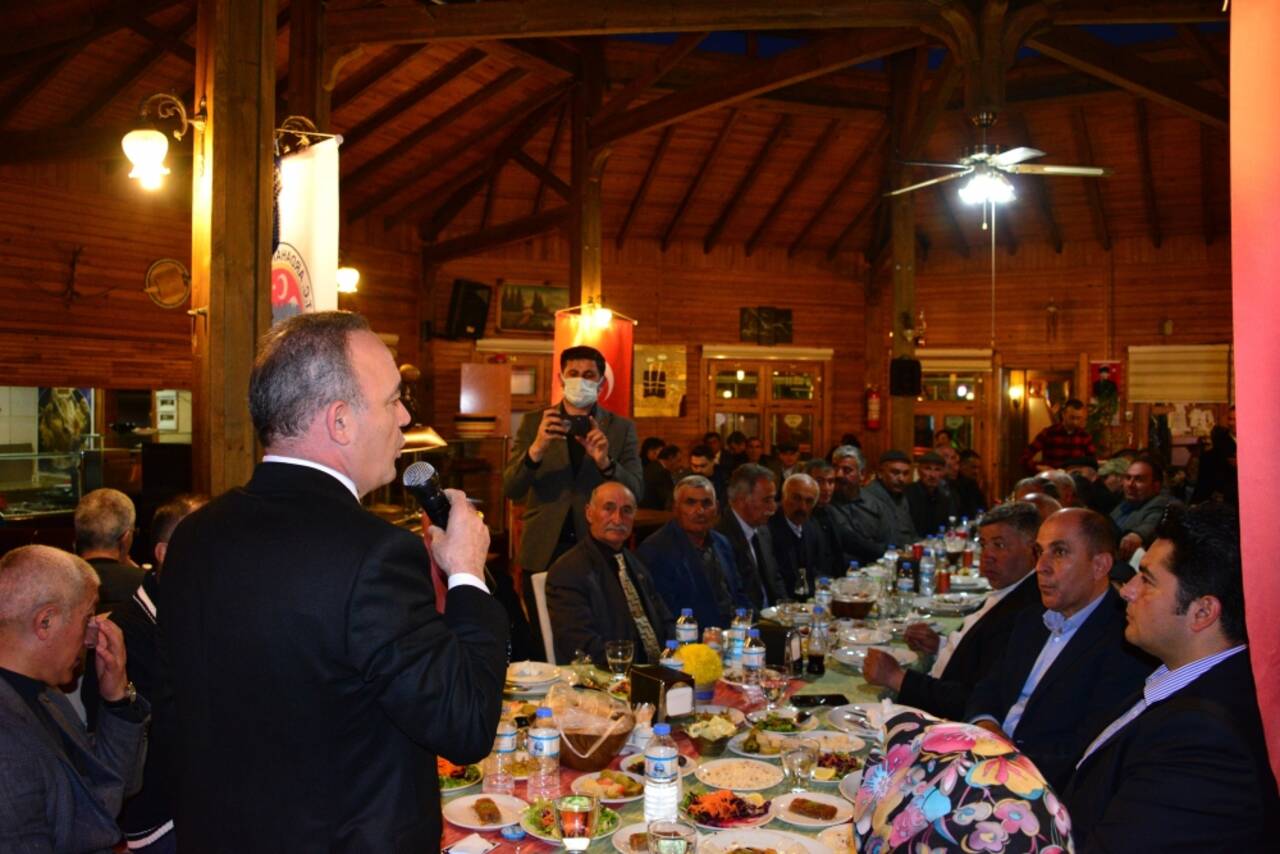 Ardahan Valisi Hüseyin Öner, muhtarlar iftarda buluştu