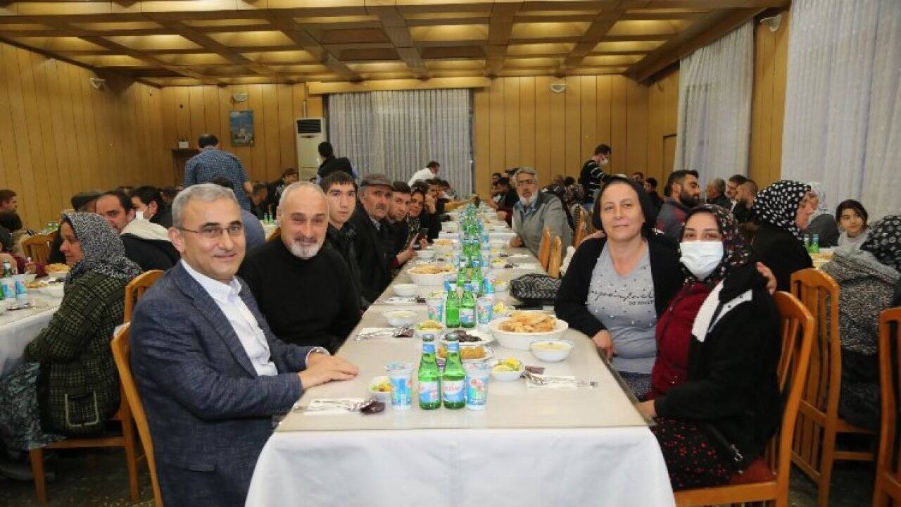 Başkan Işık Kütahyalılarla iftar sofrasında buluştu 