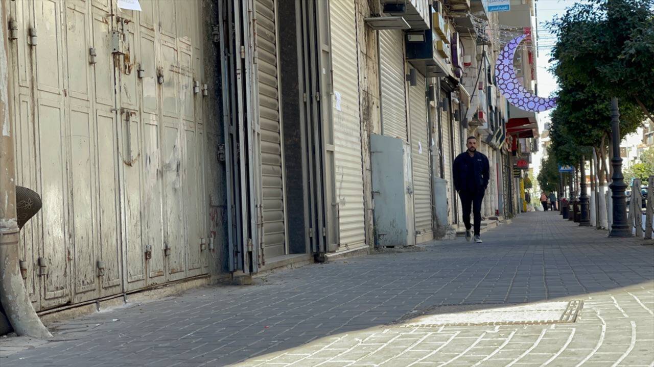 OSMANİYE - Camiyi sevdirmek istediği çocuklara masa tenisi, satranç ve dart oynatıyor