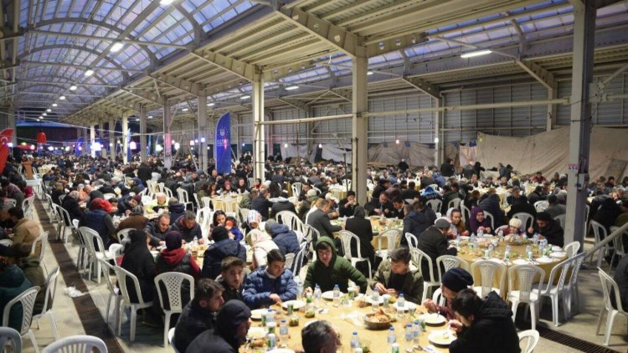 Bursa'da iftar sofrası Büyükorhan'da kuruldu