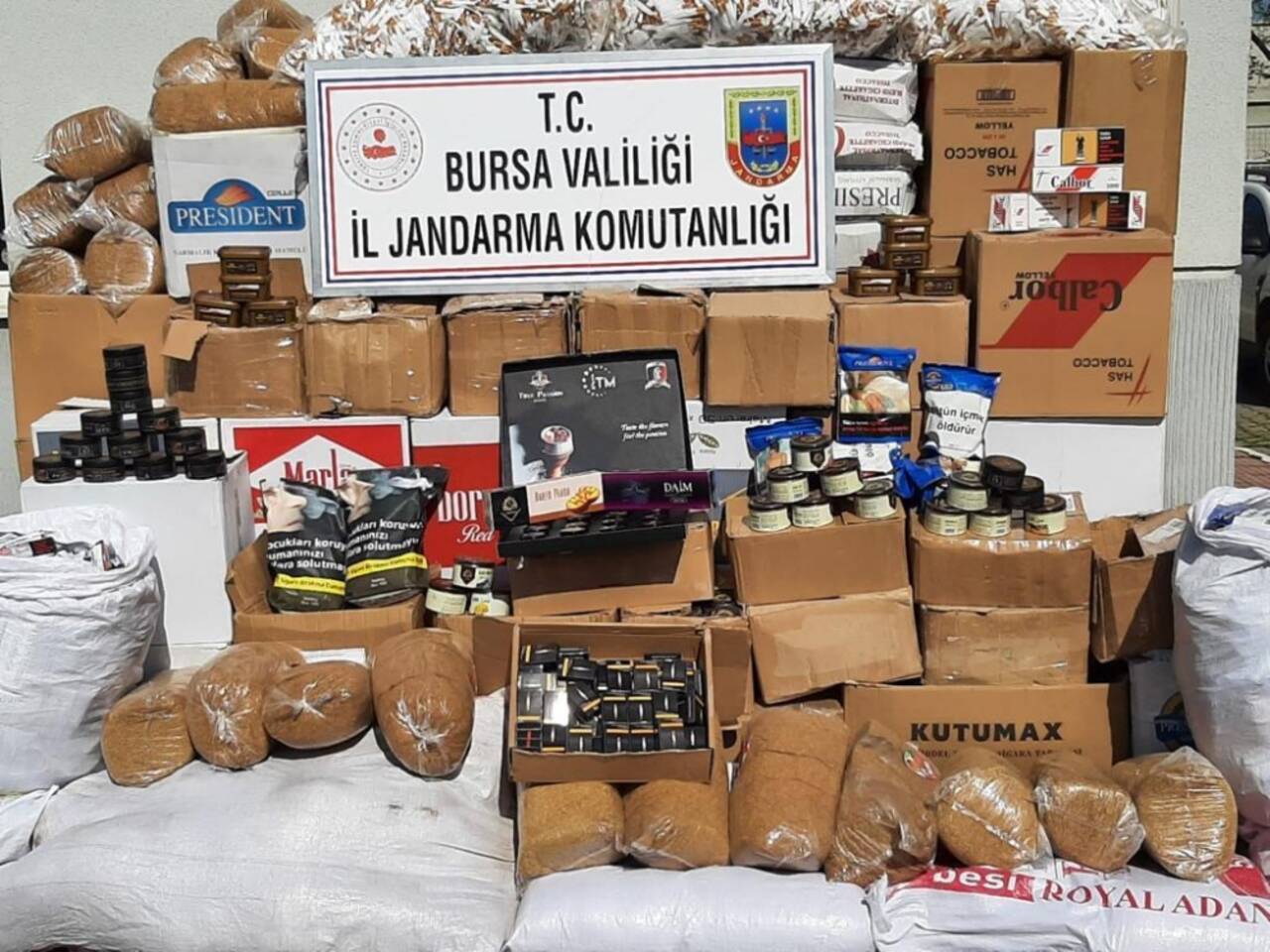 Bursa'da kaçak sigara operasyonunda bir şüpheli gözaltına alındı