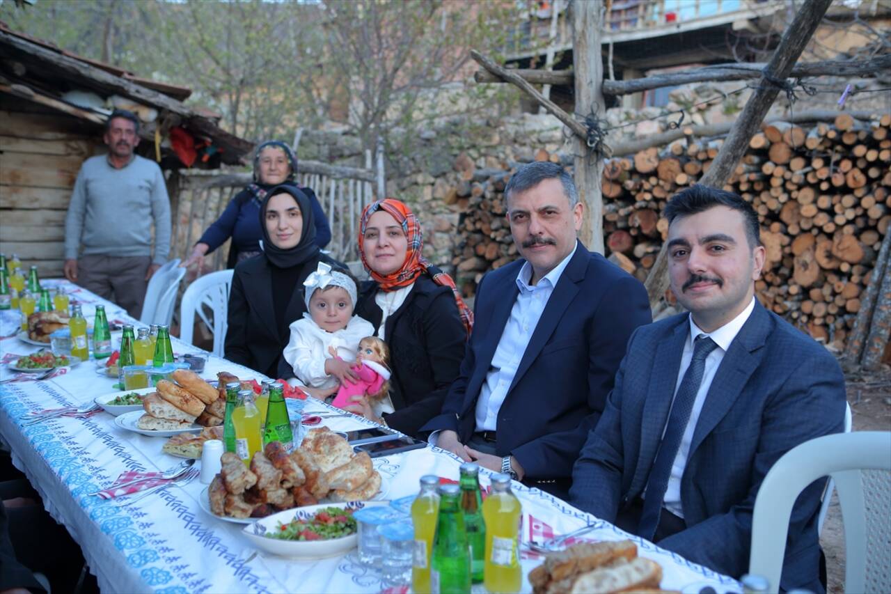 HATAY - Suriyeli yetim çocuklar iftarda buluştu