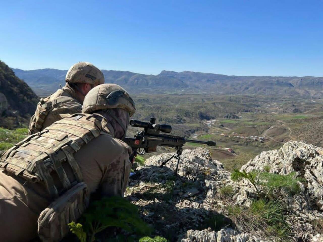 Diyarbakır'da "Abluka-1 Jandarma Astsubay Kıdemli Çavuş Kadir Aydın" Operasyonu başlatıldı