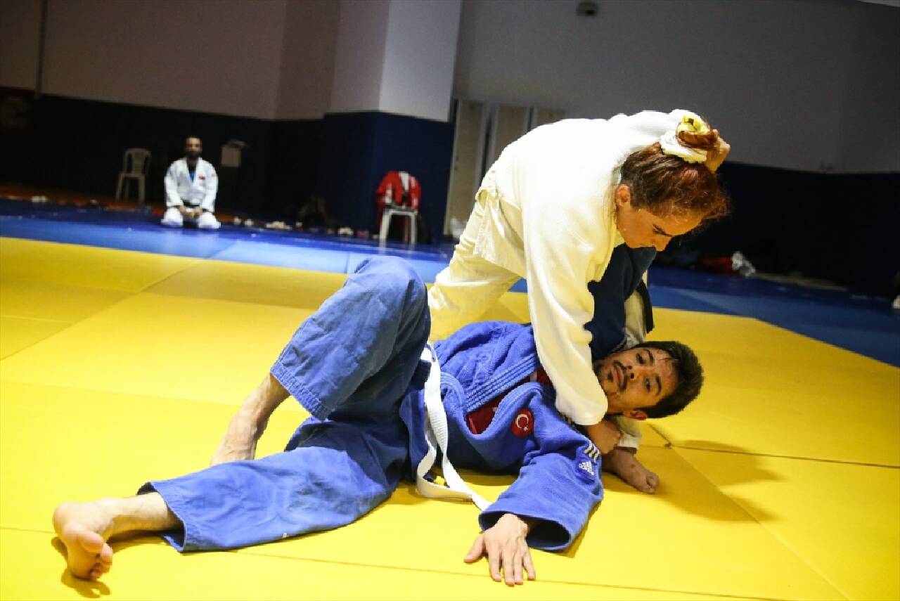 Görme Engelli Judo Milli Takımı, Mersin'de kampa girdi