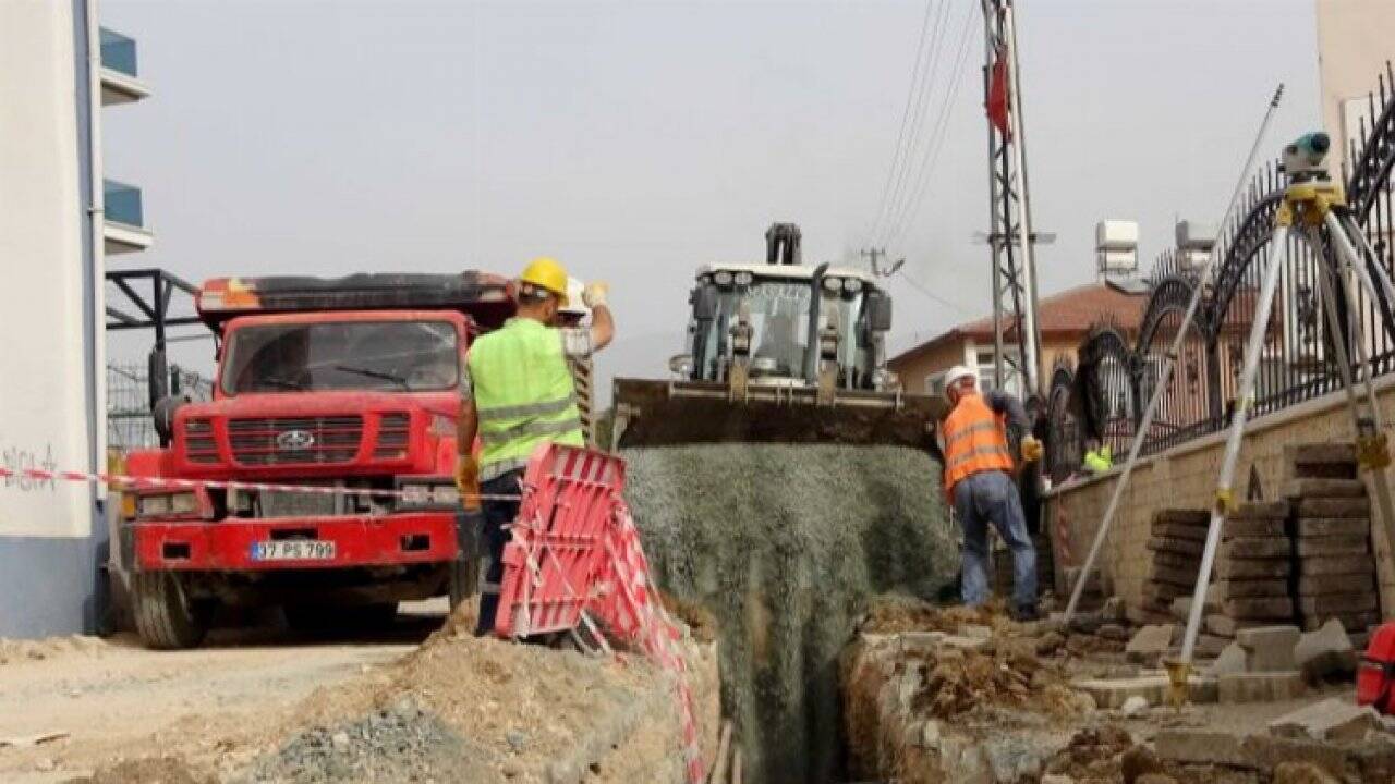 Hatay'da 11 mahallede çalışmalar devam ediyor 