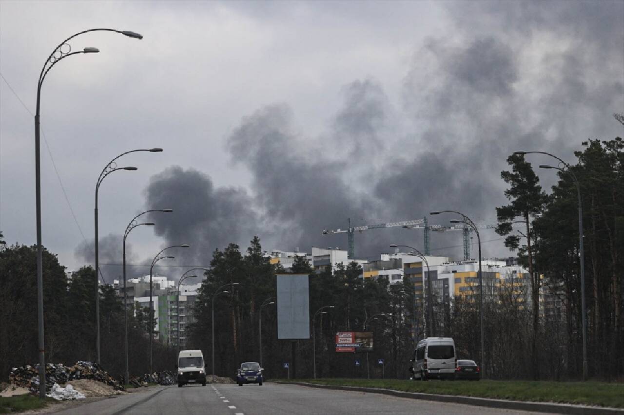 Kiev Belediye Başkanı Kliçko, kentin bombalandığını duyurdu