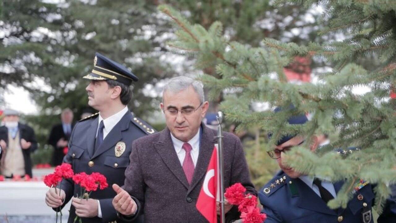 Kütahya Polis Şehitliğinde anma programı