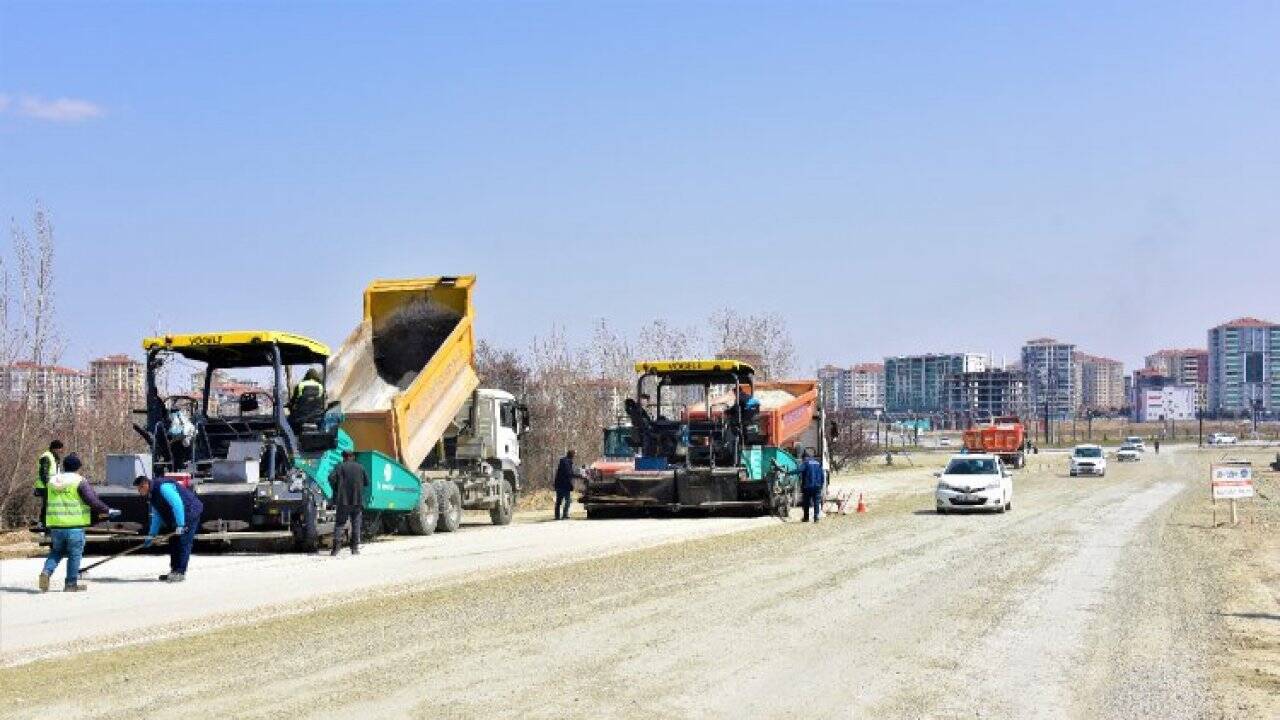 Malatya'da 35 metrelik yolda çalışmalar başladı 