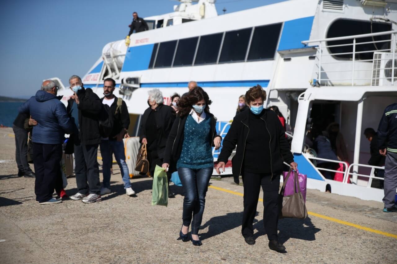 Midilli Adası'ndan Ayvalık'a 25 ay sonra ilk turist kafilesi geldi