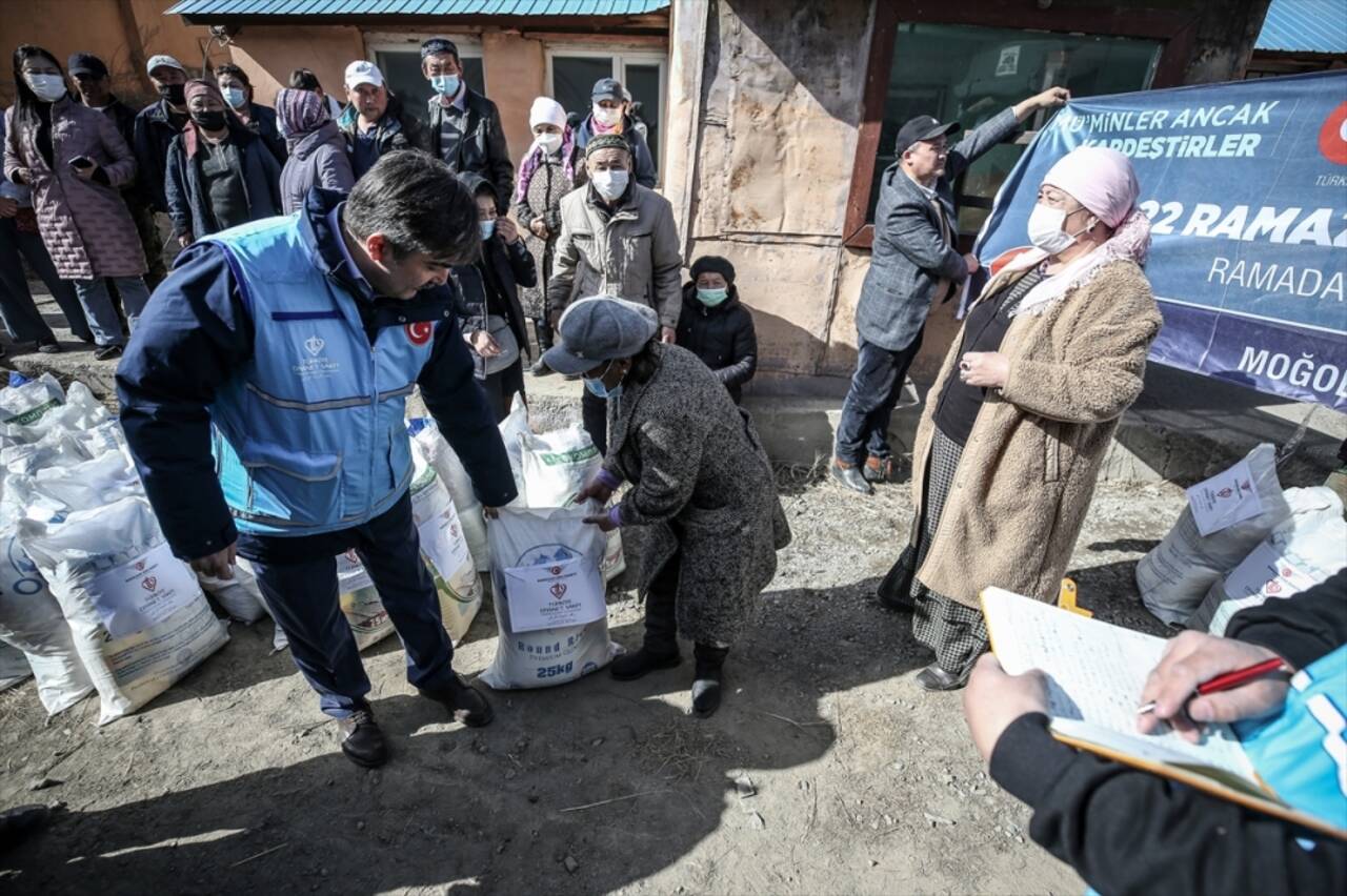 Moğolistan'da ramazan yardımları ihtiyaç sahiplerini sevindirdi