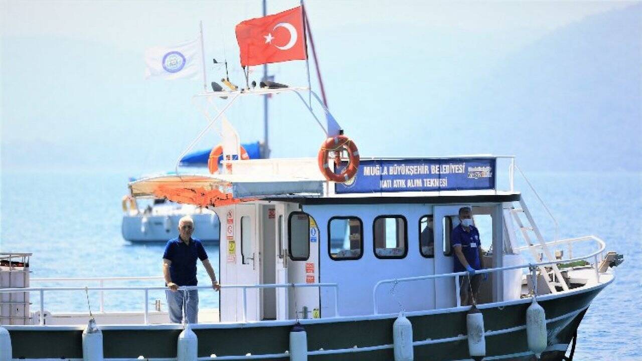 Muğla Büyükşehir 7 atık alım teknesiyle yaza hazırlanıyor