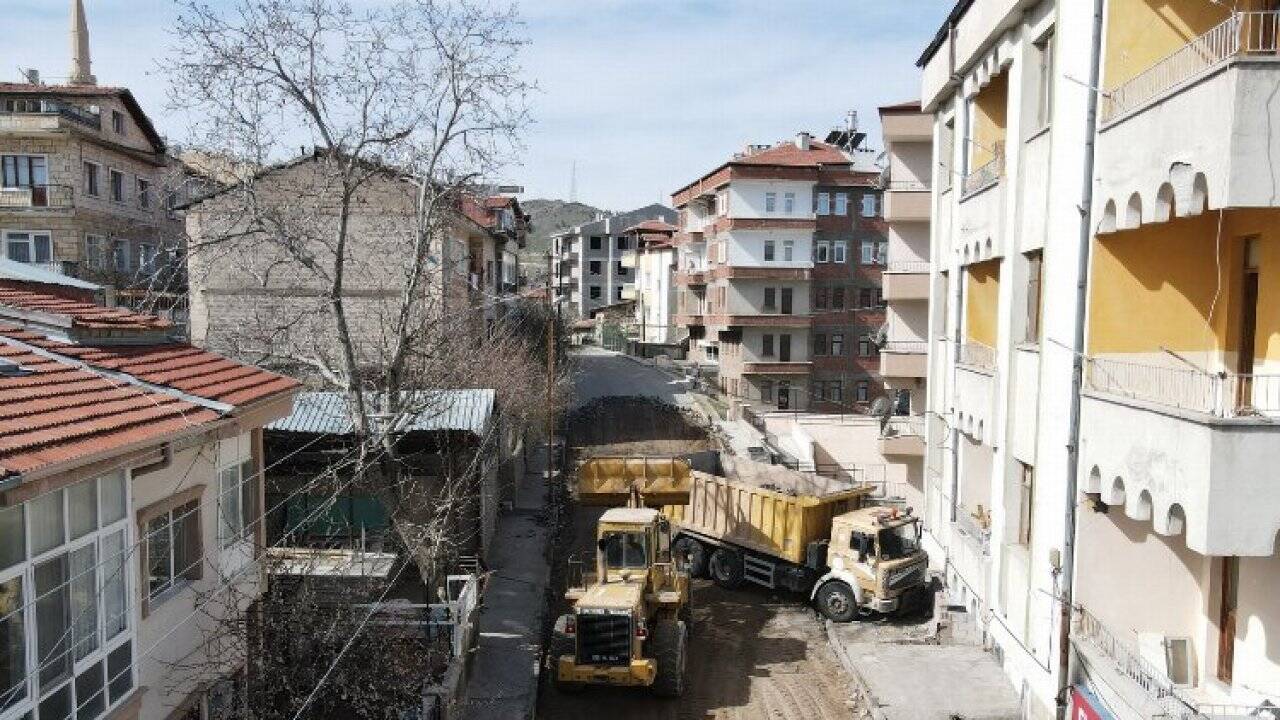 Nevşehir'de yol çalışmaları başladı