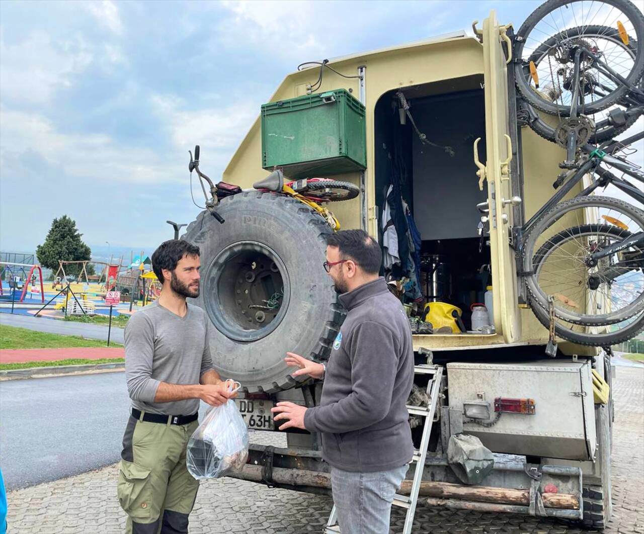 SAKARYA - Dünya turunda hastalık nedeniyle mola veren Alman aileye yardım eli