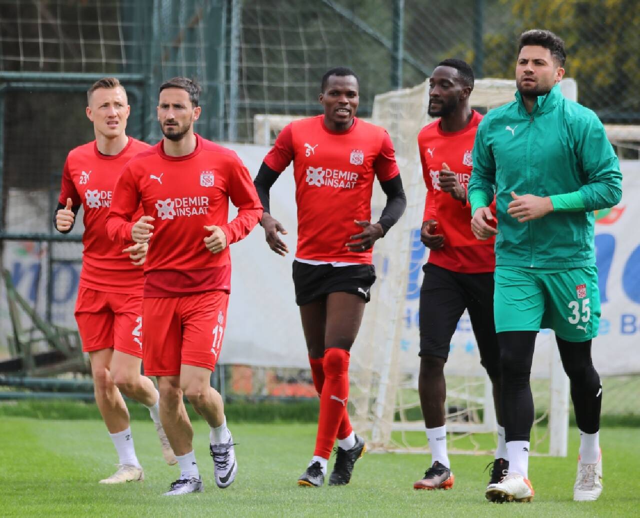 Sivasspor'da kupa mesaisi başladı