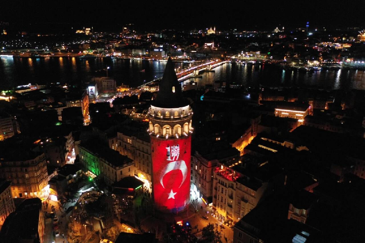 Türk Polis Teşkilatının 177. kuruluş yıl dönümü etkinliği Galata'da yapıldı