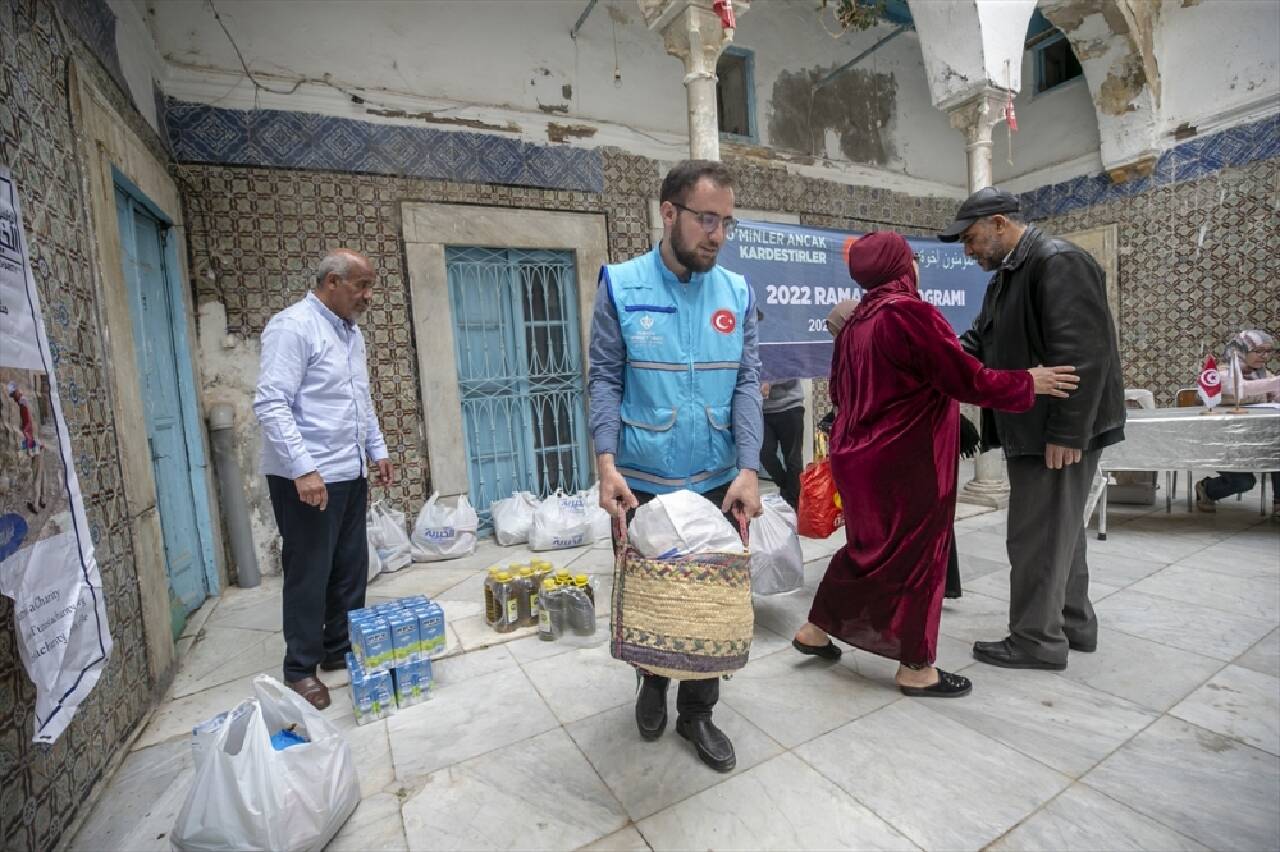 Türkiye Diyanet Vakfından Tunus’ta ihtiyaç sahiplerine ramazan yardımı