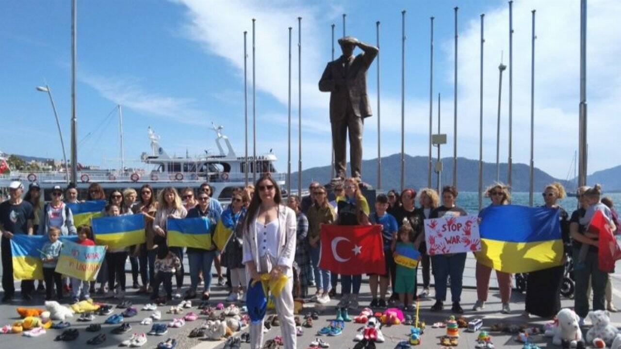 Ukrayna'daki savaşın acısı Muğla Marmaris'te yaşanıyor