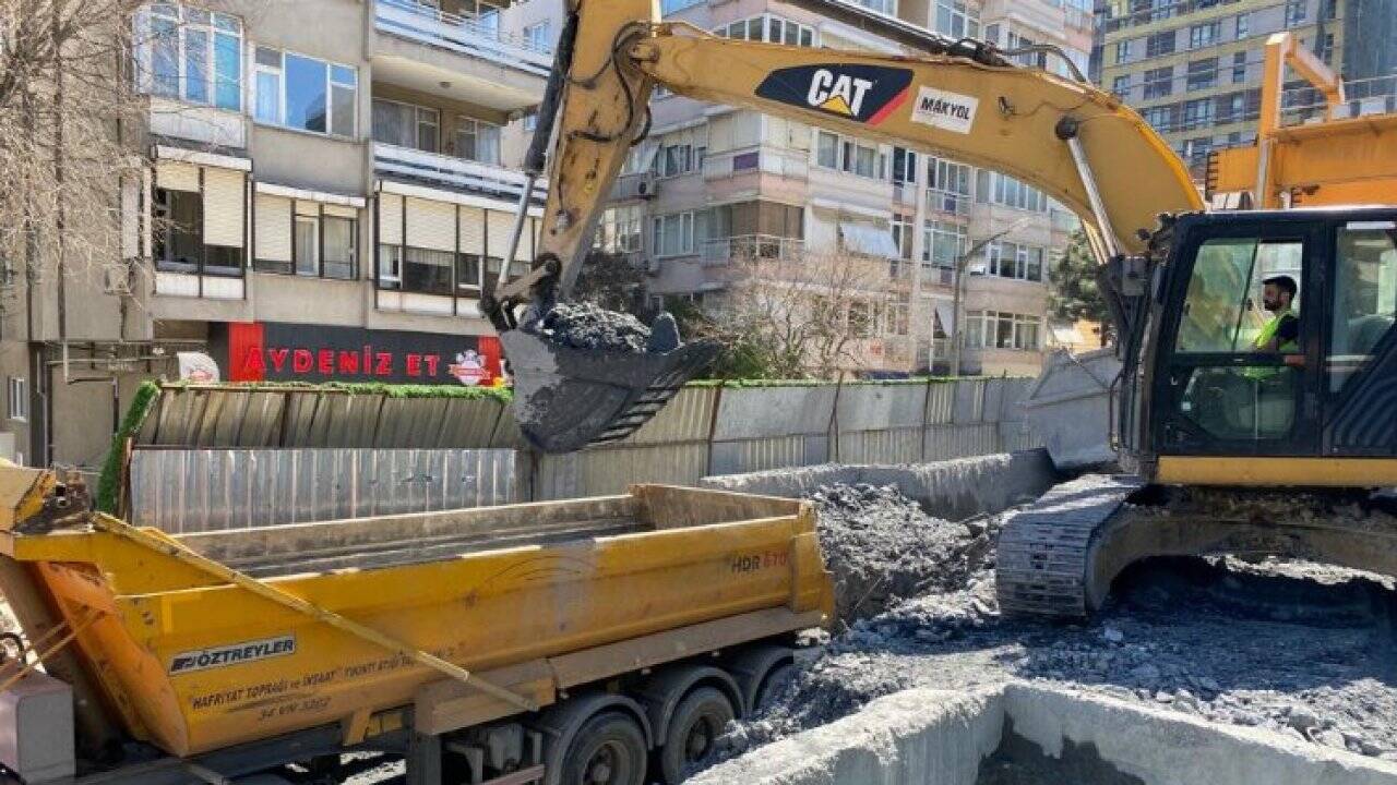 Ümraniye- Ataşehir- Göztepe metrosu tüm hızıyla sürüyor 