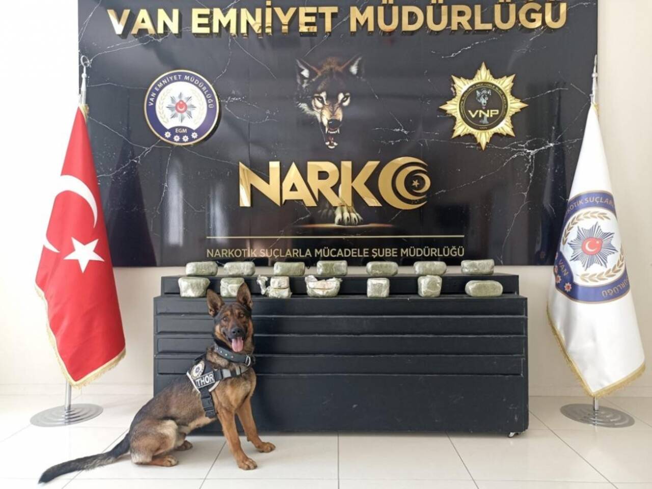 Van'da bir haftada 15 kilo 263 gram uyuşturucu ele geçirildi