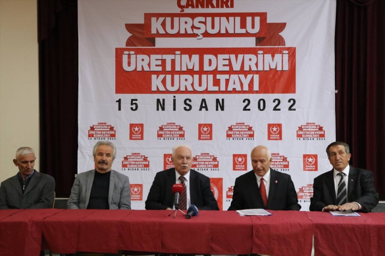 Vatan Partisi Gelen Başkanı Perinçek, "Üretim Devrimi Kurultayı"na katıldı