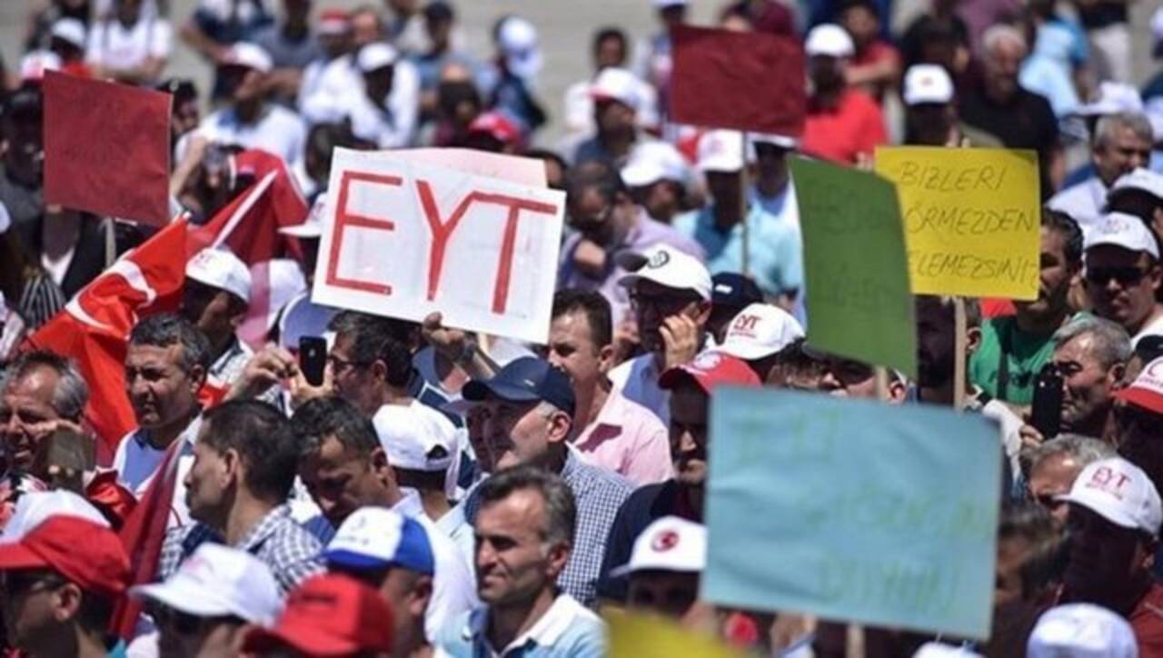 EYT ile ilgili kapılar aralık!!