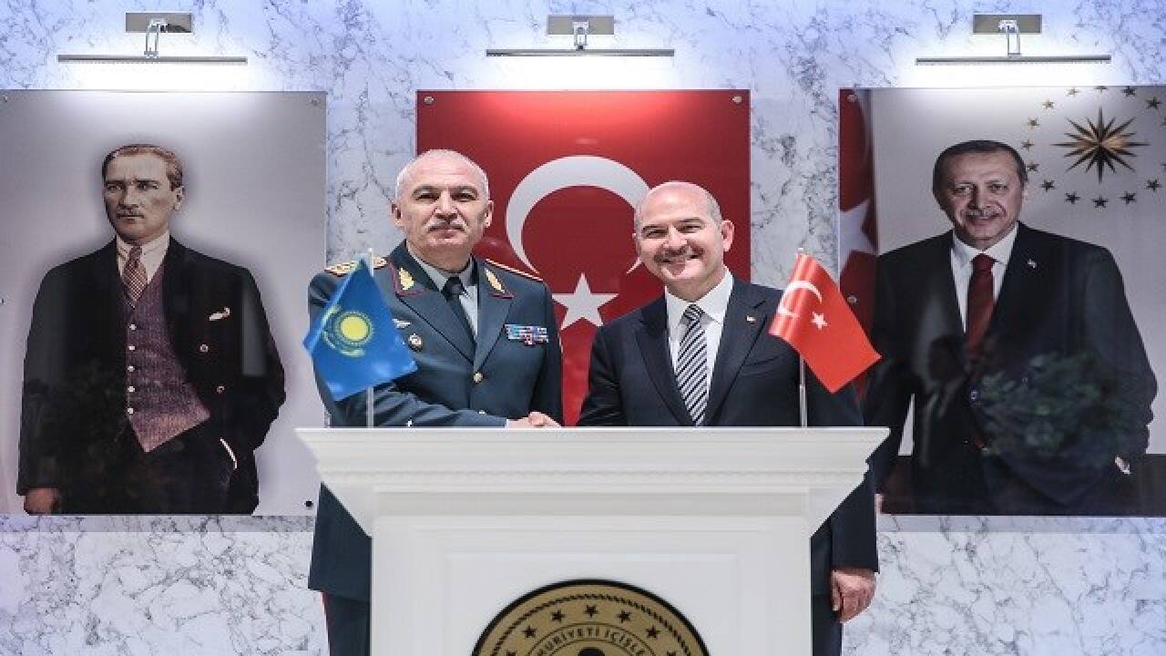 İçişleri Bakanı Soylu, Kazakistan Savunma Bakanı Orgeneral Jaksylkov ile görüştü