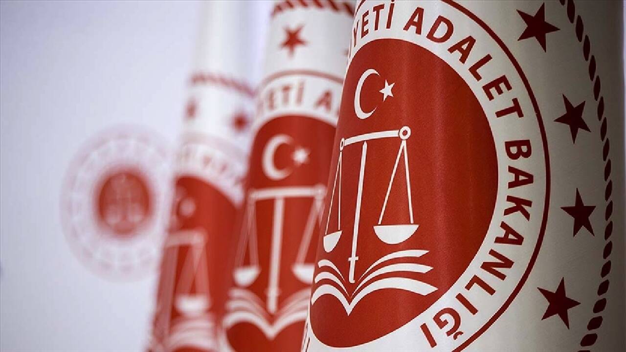 Resmi Gazete'de açıklandı! Adalet Bakanlığı yüzlerce personel alacak