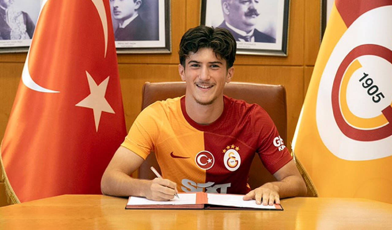 Galatasaray Gökdeniz Gürpüz'ü transfer etti