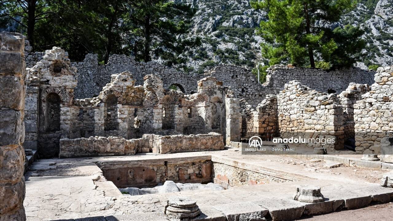 "Antik kent koridoru" Antalya'da turizmi 12 aya yayacak