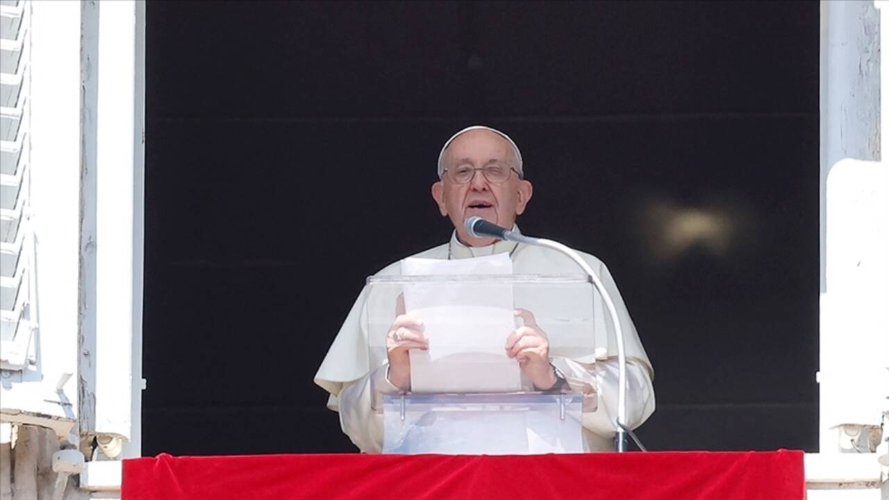 Papa Franciscus, İsrail-Filistin çatışması için bir kez daha ateşkes çağrısı yapt