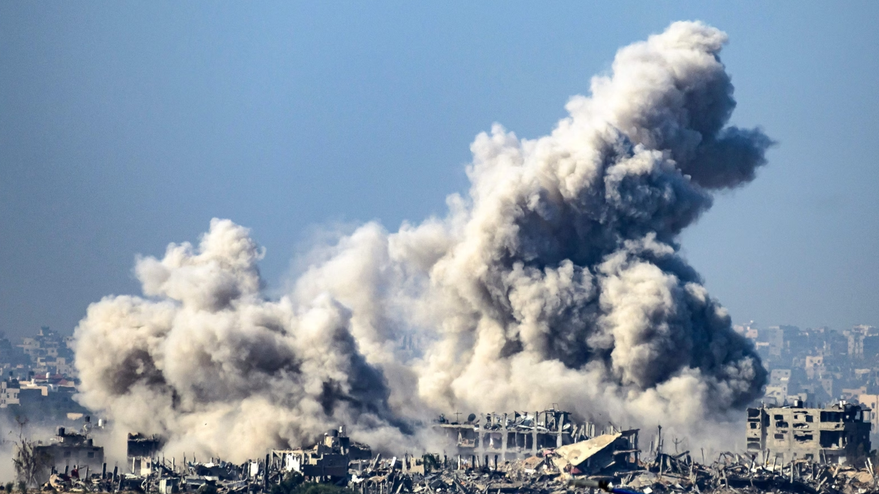 Ateşkes bitti: Gazze yoğun bombardıman altında!