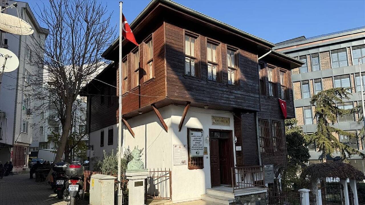 Namık Kemal'in evi ziyaretçileri akınına uğradı