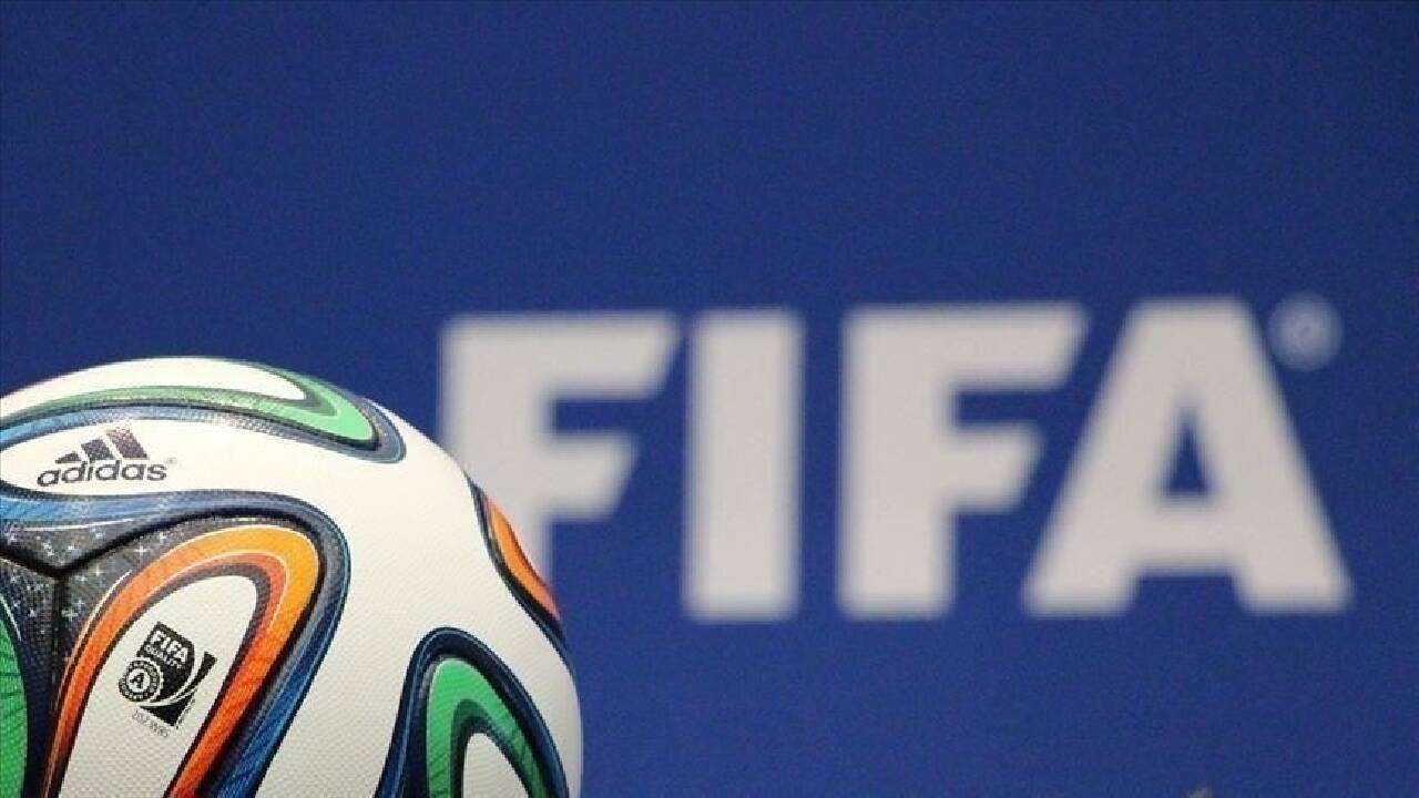 FIFA'dan Türk takımlarına transfer yasağı! 6 takıma şok