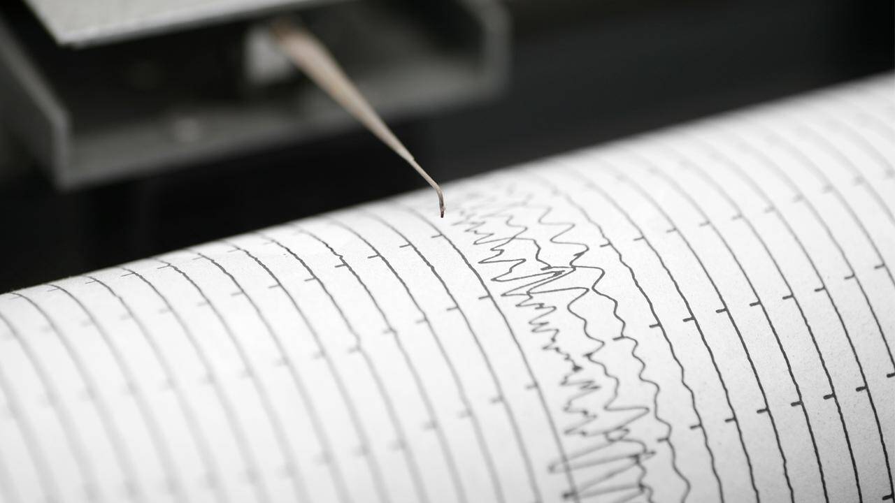 Yunanistan sallandı: 5,7 Büyüklüğünde deprem