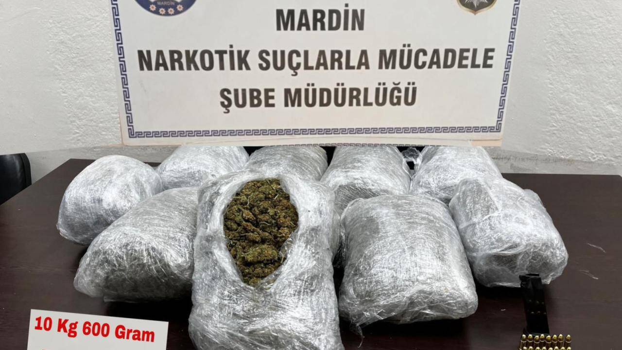 Mardin'de bir araçtan 10 kilo 600 gram uyuşturucu madde ele geçirildi