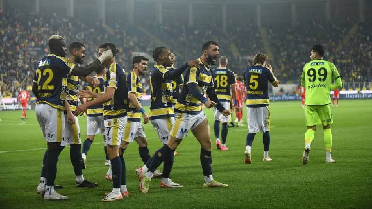 Samsunspor, Süper Lig'de yarın Ankaragücü'nü konuk edecek