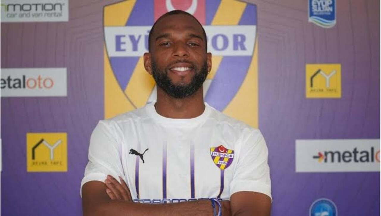 Ryan Babel'den Eyüpspor'a salvolar: Kasıtlı olarak oynatılmadım