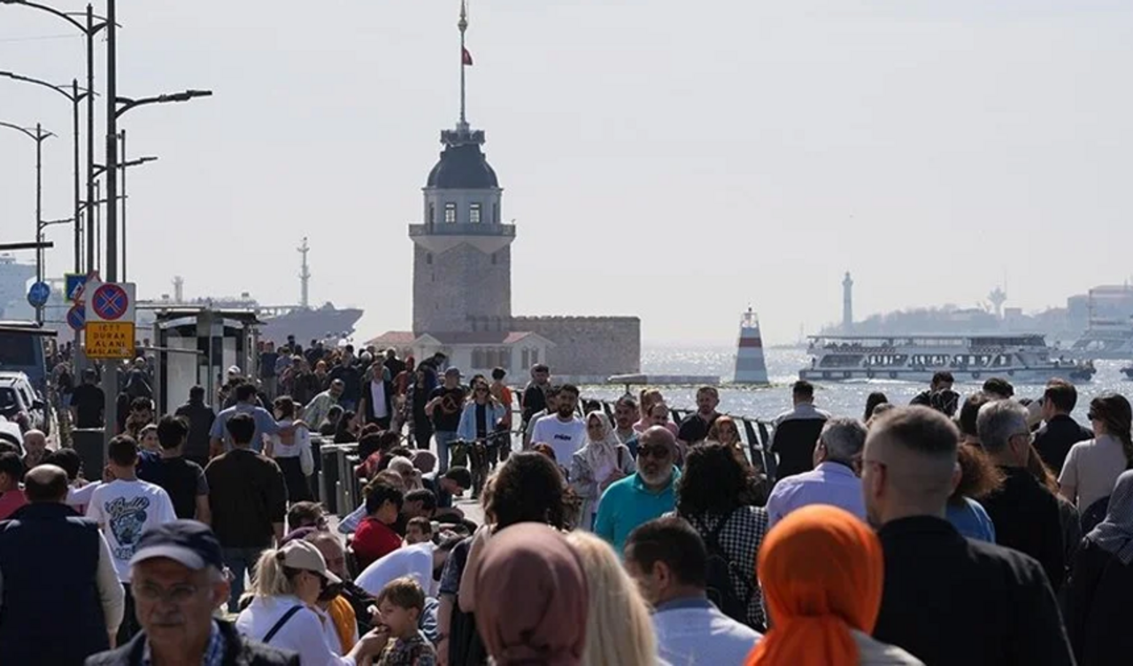 Oy kullanan İstanbullular parklara ve sahillere akın etti